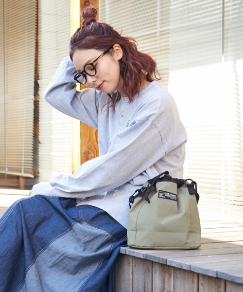 【春新作8%分ポイントバック】ナイロン 巾着 ショルダーバッグ