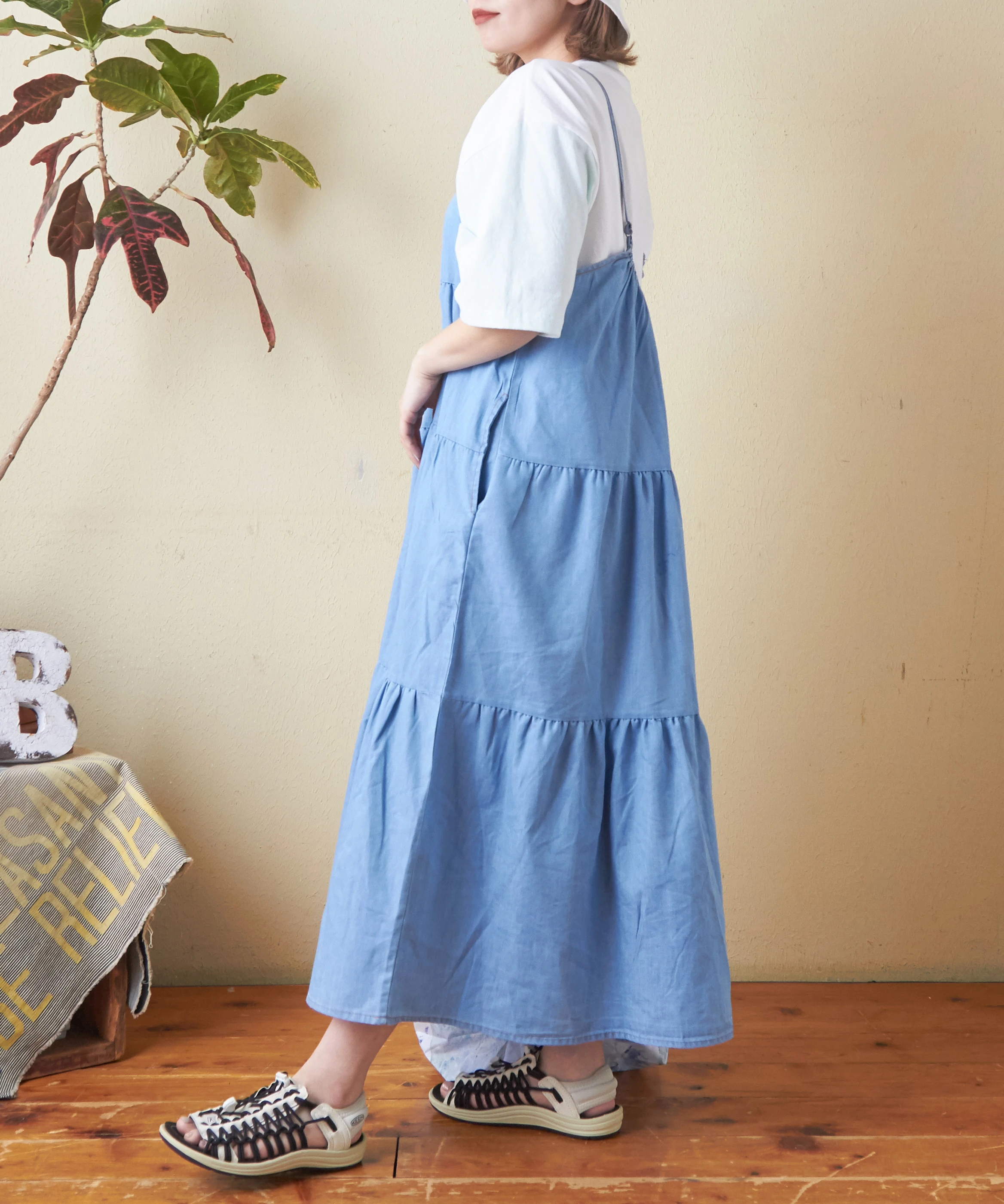 【関税込み】The Garment ベージュ Canada ミディアムワンピース デニム ティアード キャミ ワンピース|ファッション通販サイト