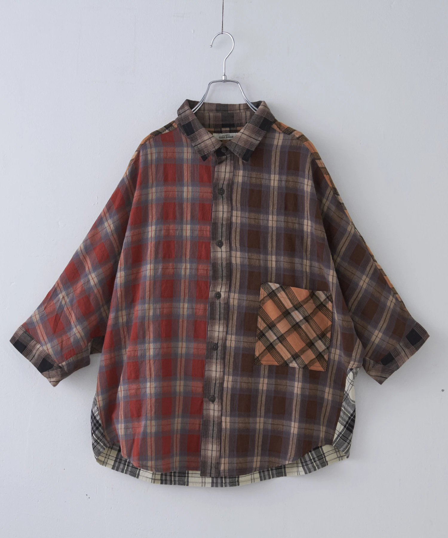 宗像ムウジュ 紬 絹100%ベージュ系チェック ボタン付きシャツ