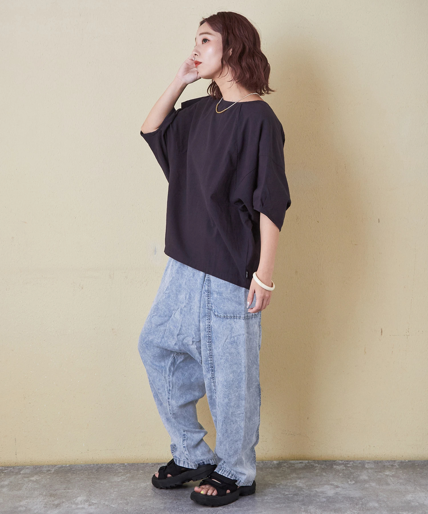 デカポケットサルエルパンツ ポンチ生地サルエルパンツ（その他パンツ）｜antiqua