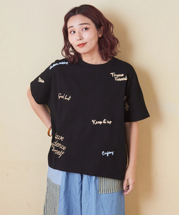CUBE SUGAR(キューブシュガー) |天竺 ランダム 刺繍 Tシャツ