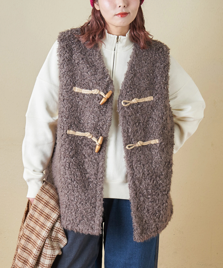 CUBE SUGAR(キューブシュガー) |【秋冬新作】カーリーファー トグルボタン Vネック ベスト