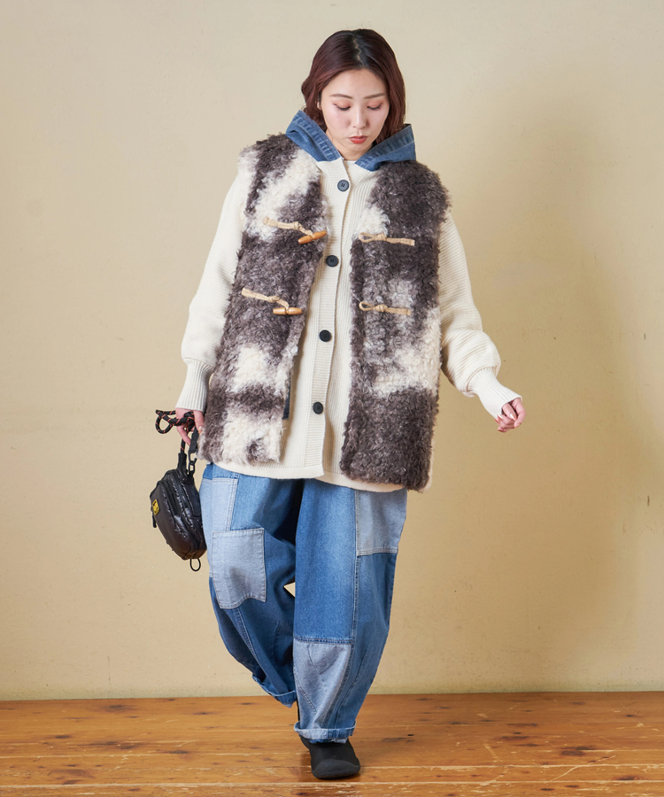 CUBE SUGAR(キューブシュガー) |【秋冬新作】カーリーファー トグルボタン Vネック ベスト