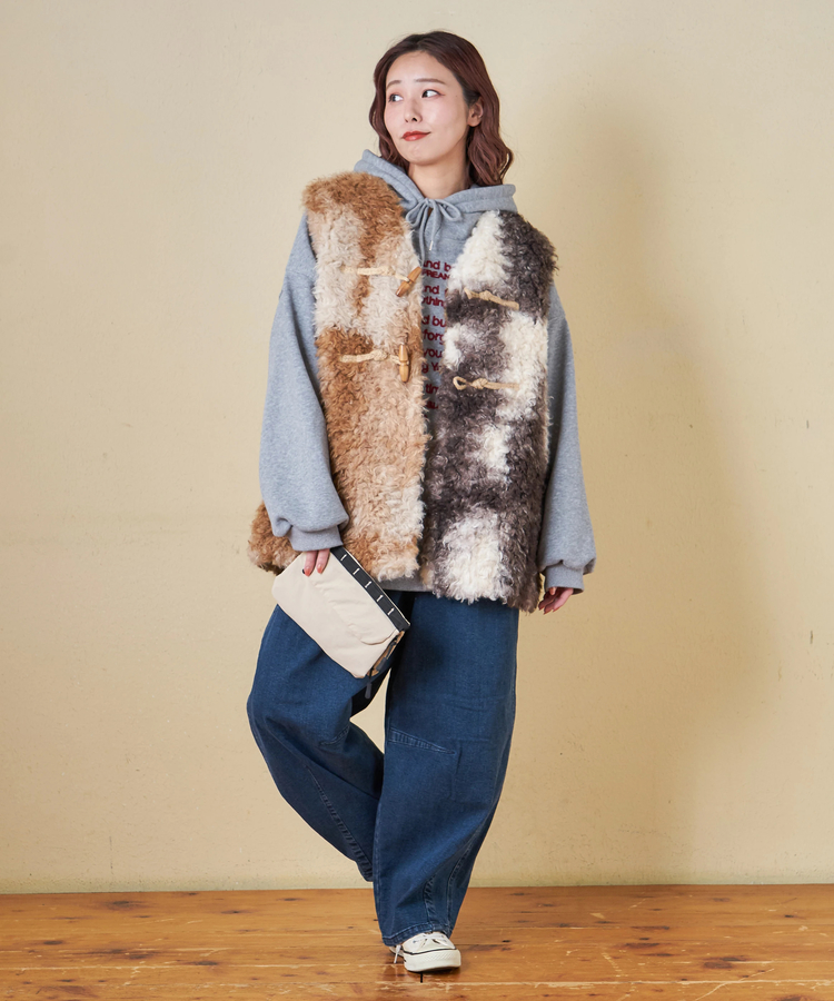 CUBE SUGAR(キューブシュガー) |【秋冬新作】カーリーファー トグルボタン Vネック ベスト