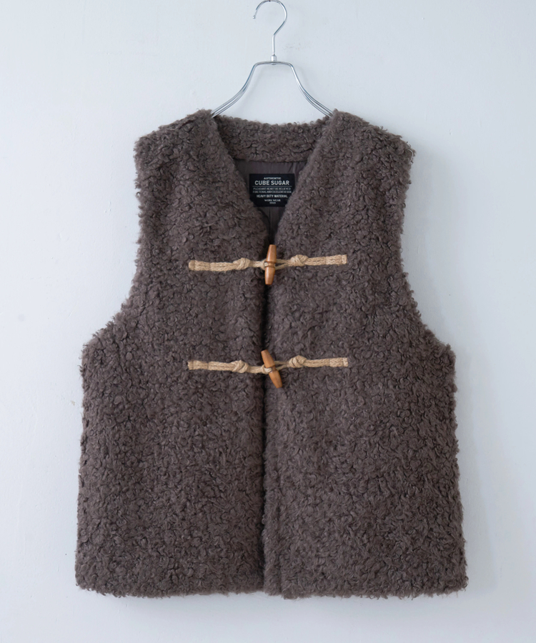 CUBE SUGAR(キューブシュガー) |【秋冬新作】カーリーファー トグルボタン Vネック ベスト