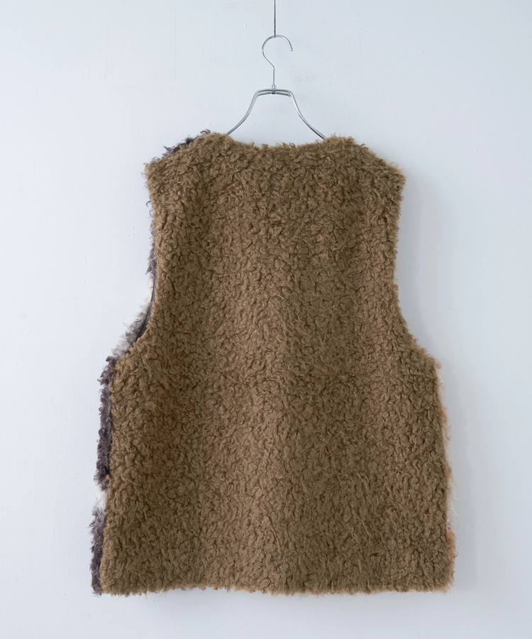 CUBE SUGAR(キューブシュガー) |【秋冬新作】カーリーファー トグルボタン Vネック ベスト