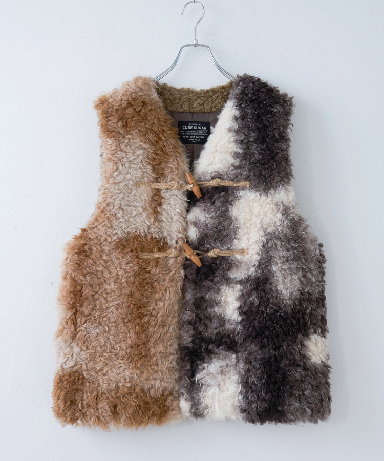 CUBE SUGAR(キューブシュガー) |【秋冬新作】カーリーファー トグルボタン Vネック ベスト