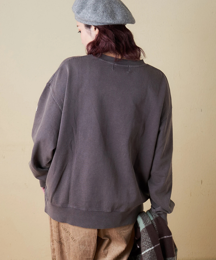 CUBE SUGAR(キューブシュガー) |【秋冬新作】裏毛 パウダー加工 スウェット プリント ＆ 刺繍 プルオーバー