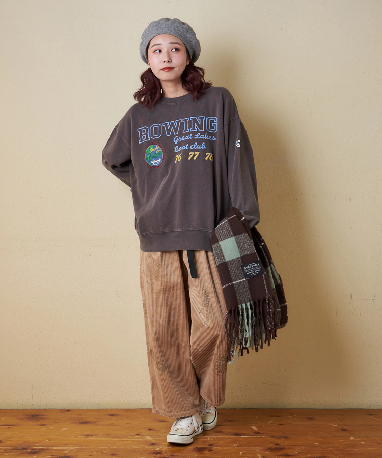 CUBE SUGAR(キューブシュガー) |【秋冬新作】裏毛 パウダー加工 スウェット プリント ＆ 刺繍 プルオーバー