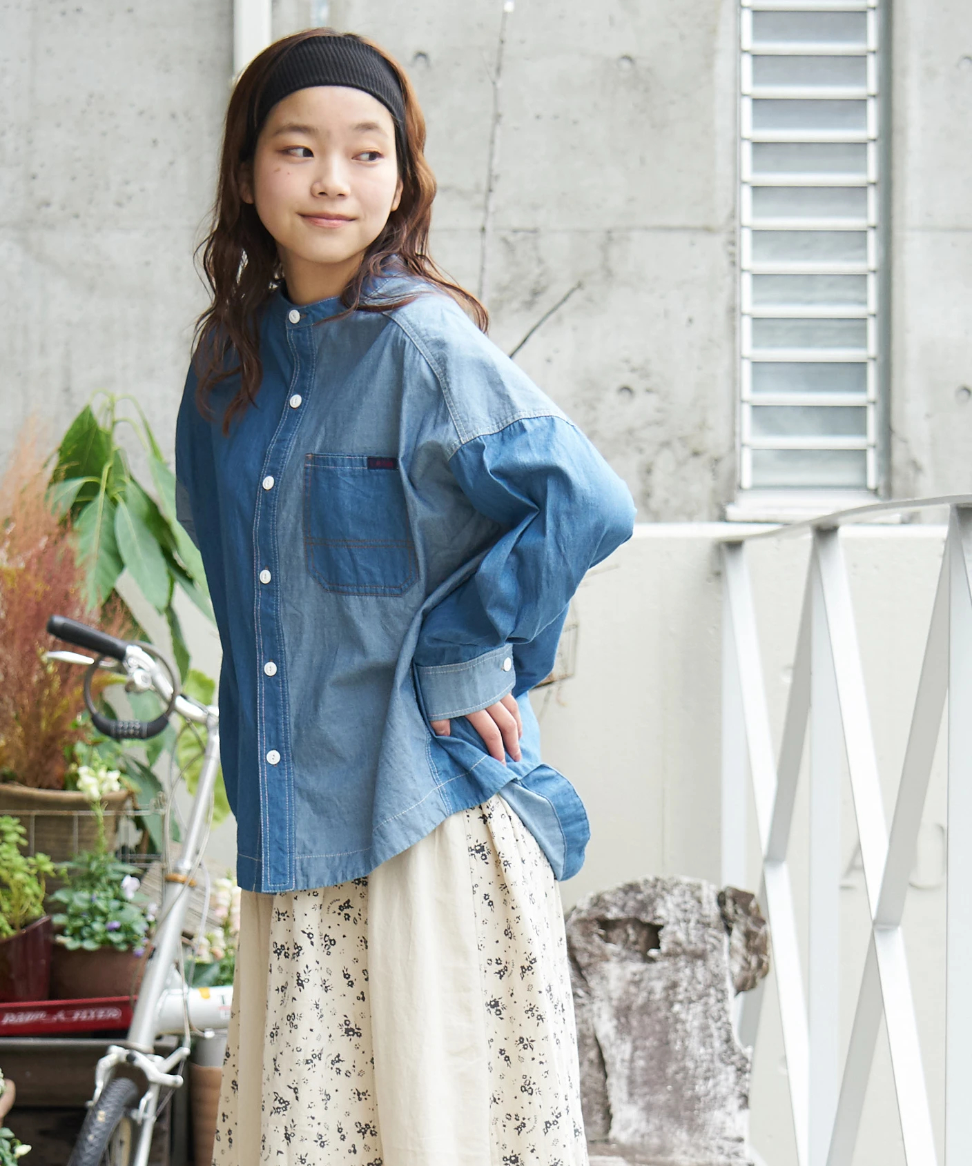 春新作8%分ポイントバック】ライトデニム 切替 ビッグシャツ