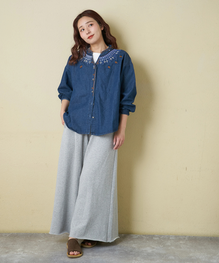 CUBE SUGAR(キューブシュガー) |【春新作】デニム 刺繍 スタンドカラー シャツ