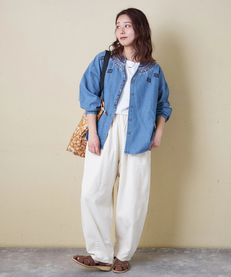 CUBE SUGAR(キューブシュガー) |【春新作】デニム 刺繍 スタンドカラー シャツ