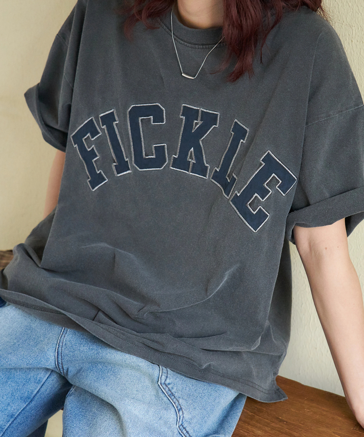 CUBE SUGAR(キューブシュガー) |【春新作】20/-OE天竺 ピグメント染 ロゴ パッチ Tシャツ