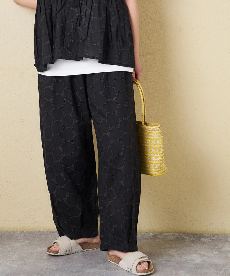 CUBE SUGAR(キューブシュガー) |【春夏新作】インド 60sキャンブリック ドット 刺繍 タック入り コクーンパンツ