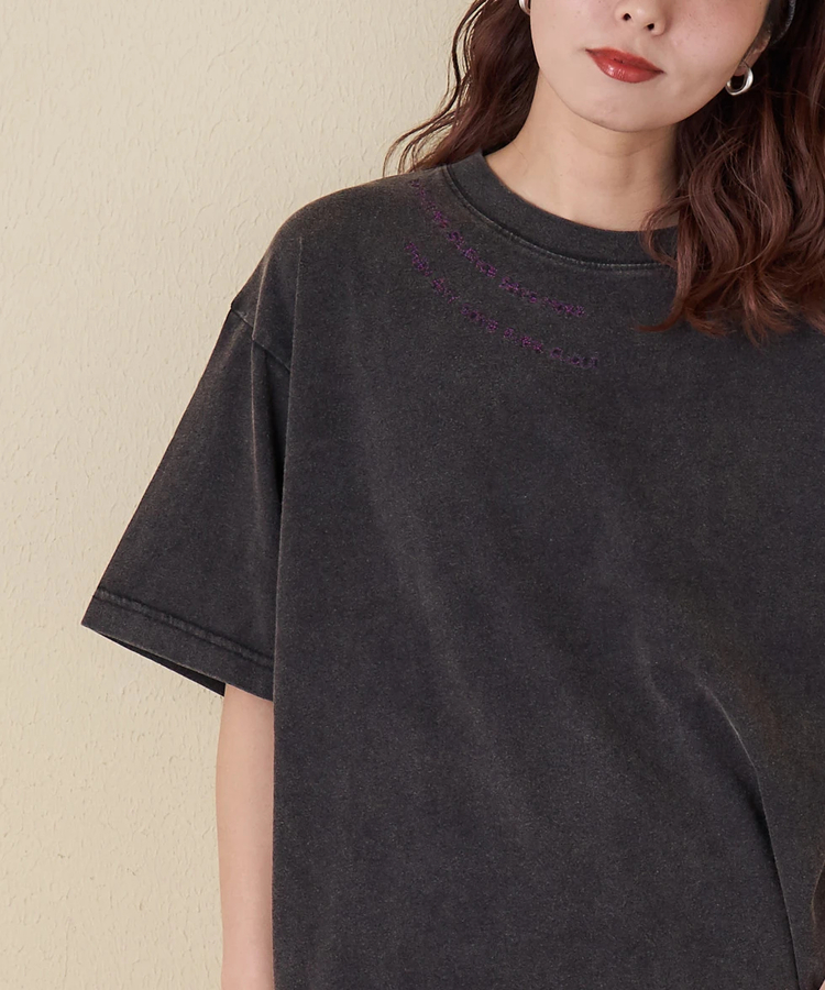 CUBE SUGAR(キューブシュガー) |【春新作】21/-OE天竺 パウダー加工 衿刺繍 Tシャツ