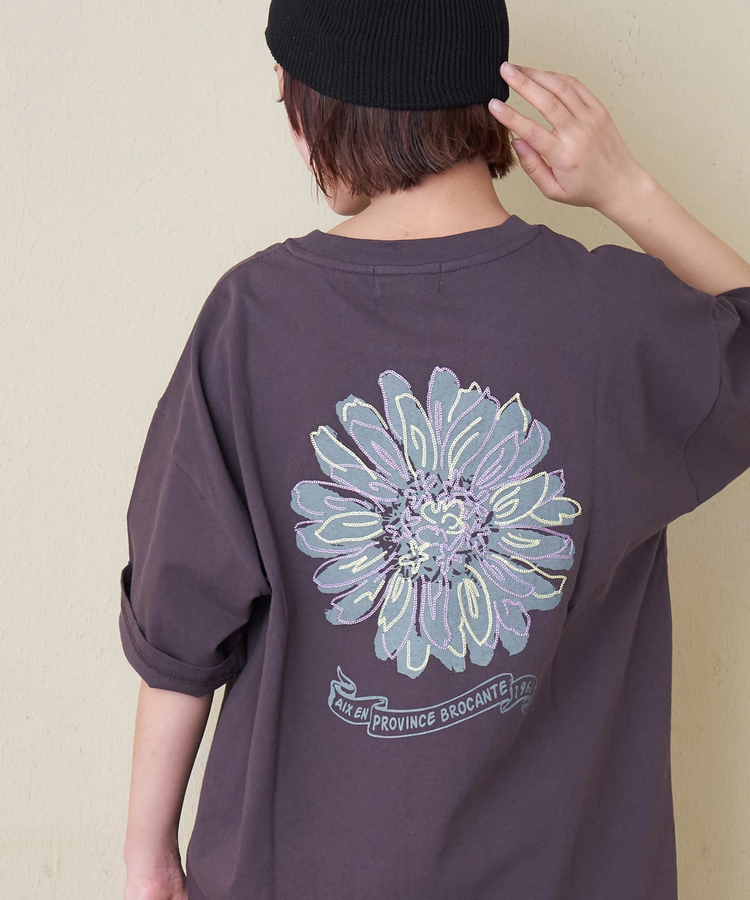 CUBE SUGAR(キューブシュガー) |【春新作】21/-OE天竺 汗染み防止加工 フラワープリント ＆ 刺繍 Tシャツ