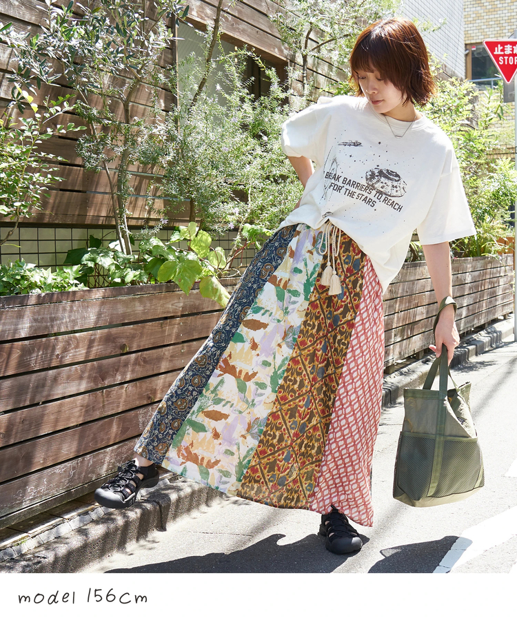 CUBE SUGAR(キューブシュガー) |【春夏新作】32/-スラブ天竺 Univers プリント Tシャツ