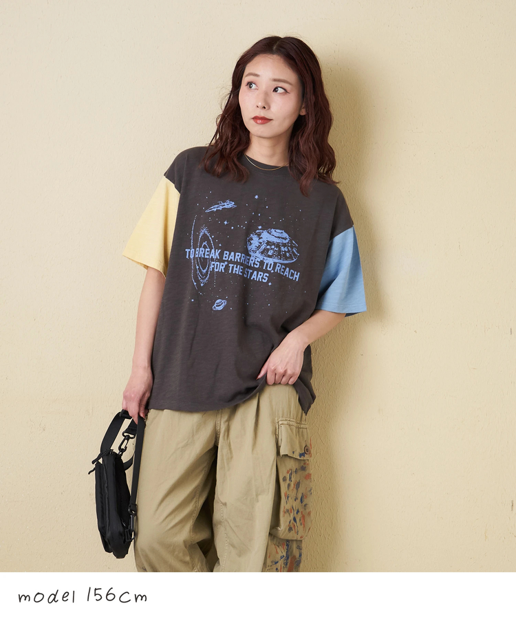 CUBE SUGAR(キューブシュガー) |【春夏新作】32/-スラブ天竺 Univers プリント Tシャツ