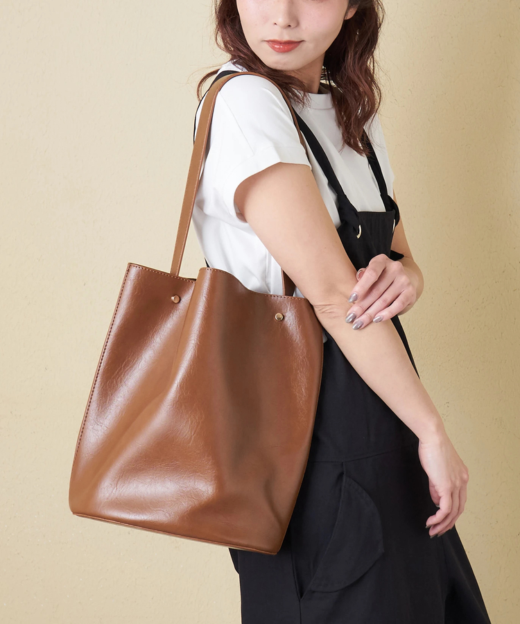 CUBE SUGAR(キューブシュガー) |【春新作】シンセティックレザー ポーチ付 ワンショルダー バッグ