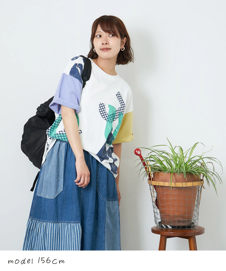 CUBE SUGAR(キューブシュガー) |【春夏新作】21/-OE天竺 ランダム ロゴ プリント Tシャツ
