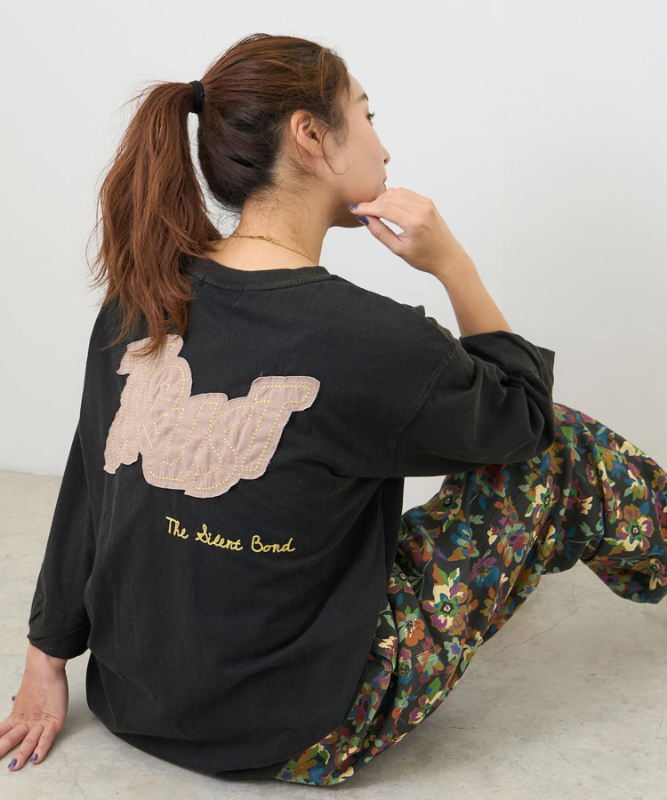 CUBE SUGAR(キューブシュガー) |【秋新作】32/-OE天竺 パウダー加工 パッチロゴ 刺繍 Tシャツ