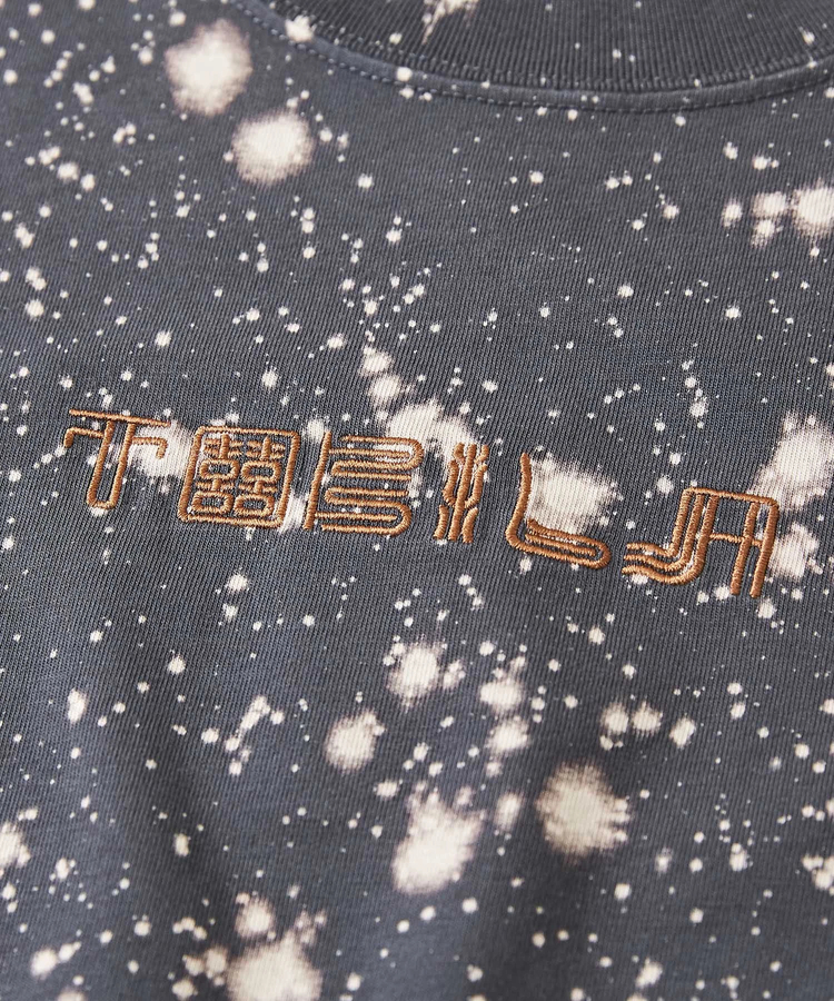 TOBILA(トビラ) |コットン 天竺 ロゴ 刺繍 ブリーチ Tシャツ