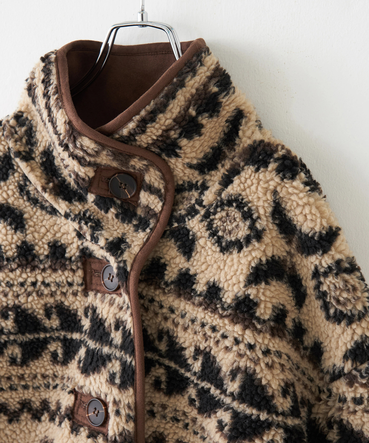 SELECT(セレクト) |【秋冬新作】WEB限定 evo. (エボ) 総柄ボア × フェイクスウェード スタンドカラー ジャケット