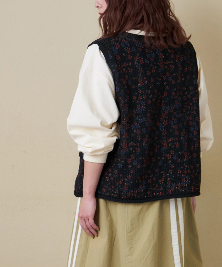 SELECT(セレクト) |【春新作】WEB限定 evo. (エボ) 花柄 プリント Vネック ニット ベスト